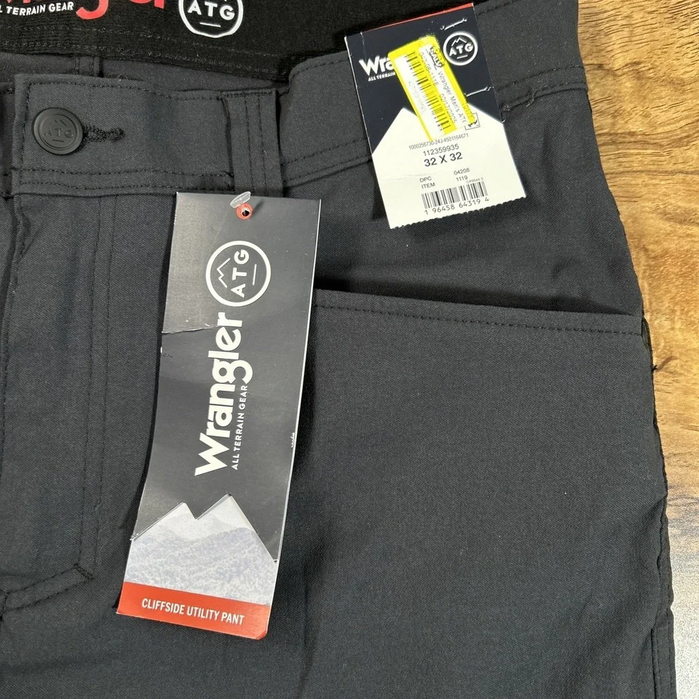 NWT Wrangler ATG Men's 32x32 Gray Cliffside Utility Pants Stretch Hiking Outdoor